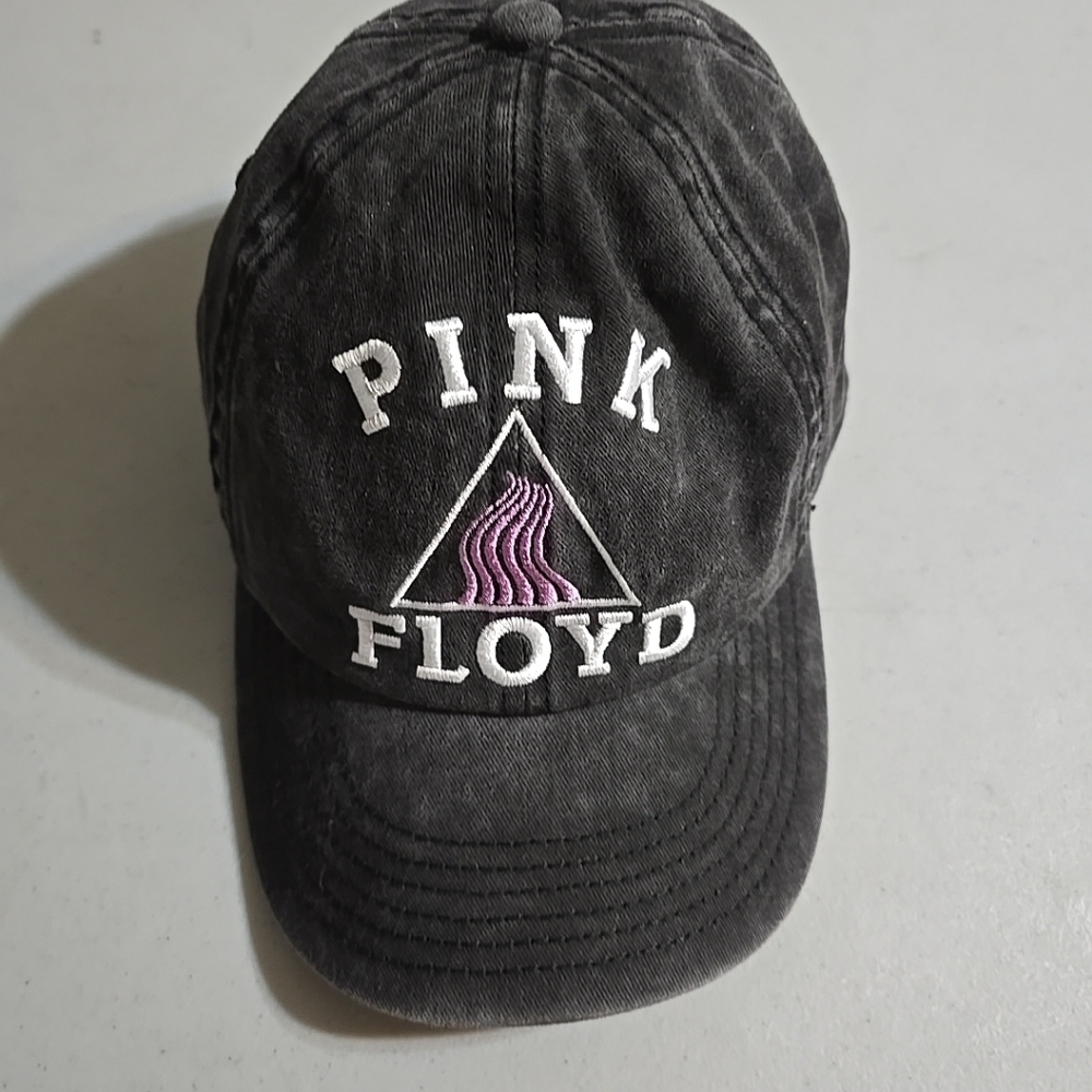 Pink Floyd Black Cap One Size Fits.most Snapback Spellout Hat
